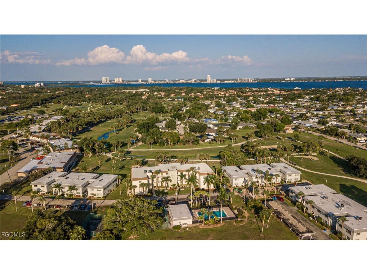 4840 Golf Club Court #10 North Fort Myers FL 33903 2025019327 image31