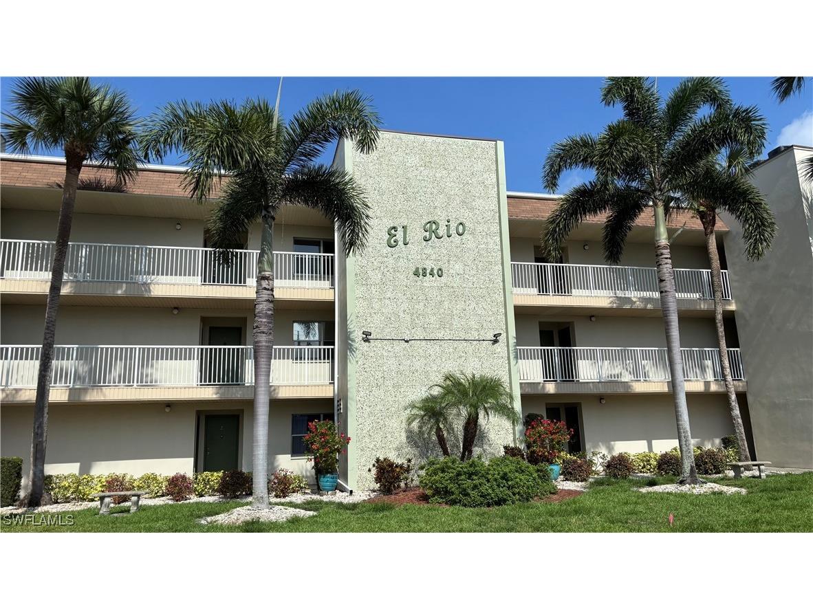 4840 Golf Club Court #11 North Fort Myers FL 33903 225039379 image1