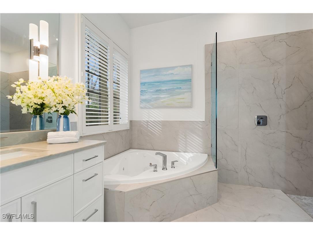 4840 W Boulevard Court Naples FL 34103 225079733 image24