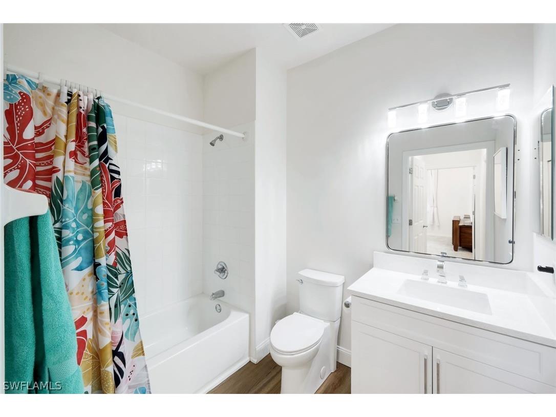 4843 Hampshire Court #105 Naples FL 34112 226010173 image20