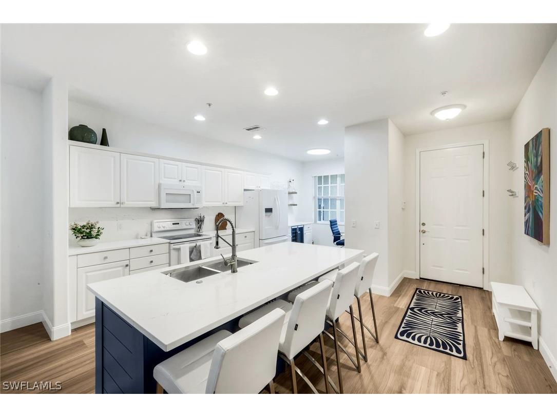 4843 Hampshire Court #105 Naples FL 34112 226010173 image5
