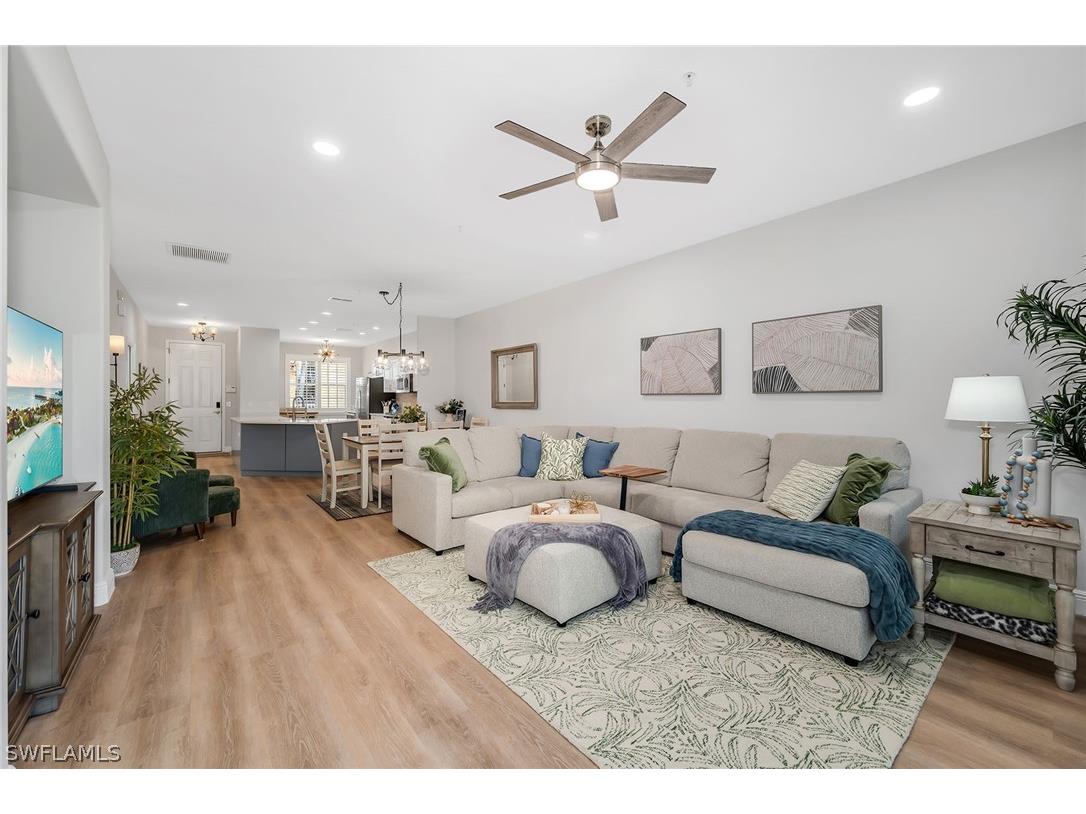 4843 Hampshire Court #2-103 Naples FL 34112 226008652 image1