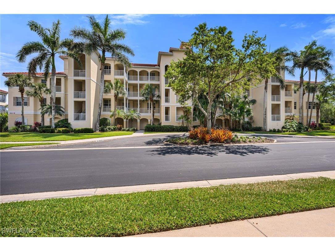 4844 Hampshire Court #305 Naples FL 34112 225061940 image1