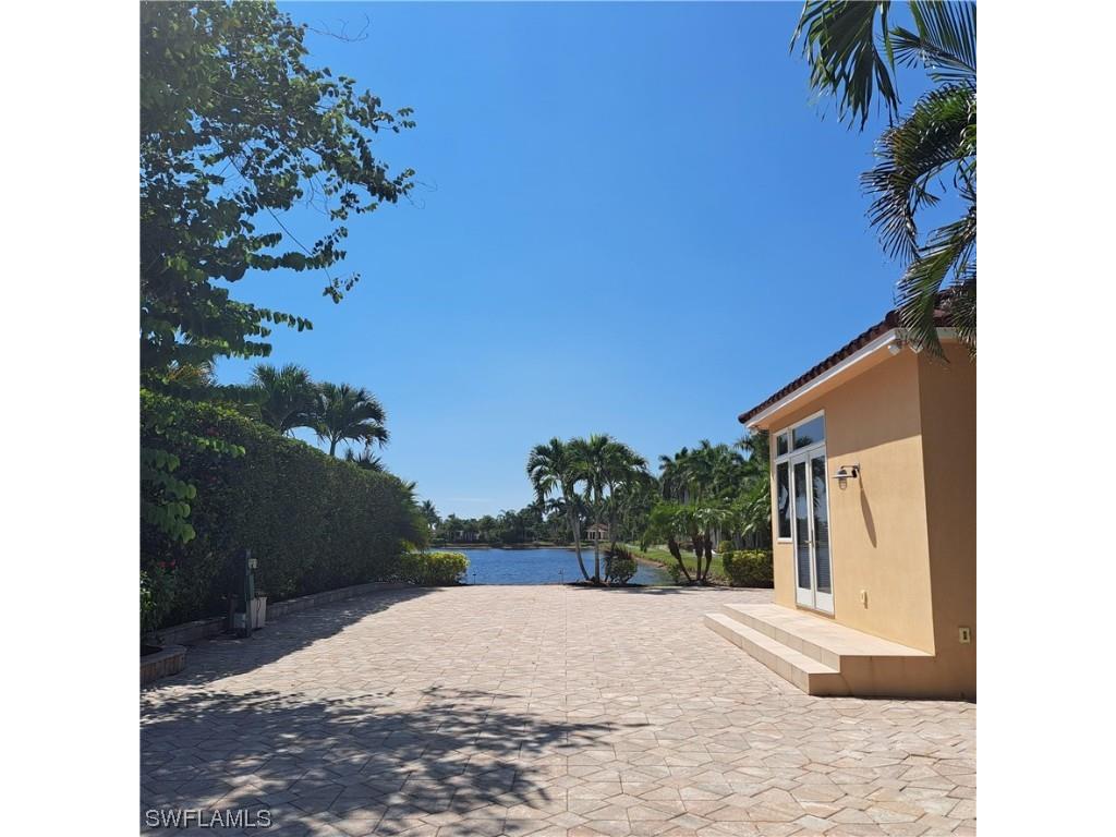 4847 Carriage Court Naples FL 34114 223065827 image1