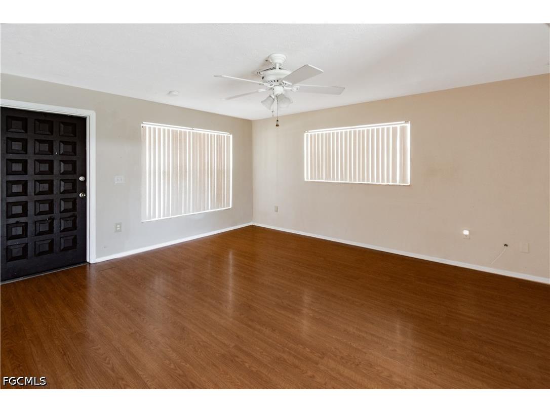 4848 Ipswitch Court Fort Myers FL 33907 2026017597 image2