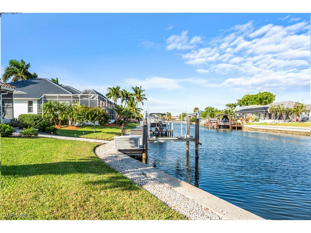 485 Persian Court Marco Island FL 34145 223081420 image1