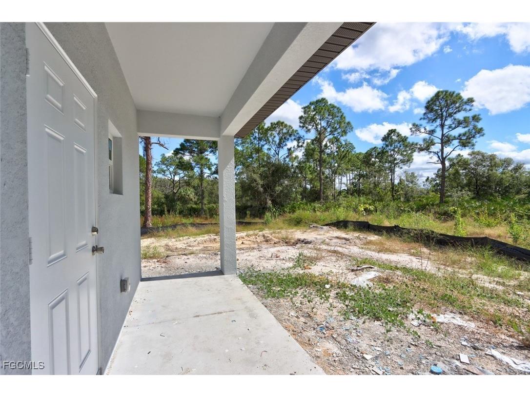 485 Tweed Court Lehigh Acres FL 33972 2025016227 image11