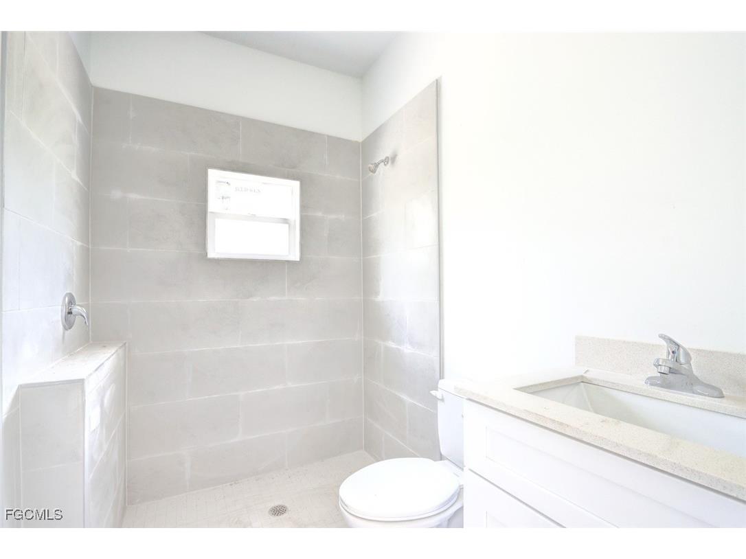 485 Tweed Court Lehigh Acres FL 33972 2025016227 image8