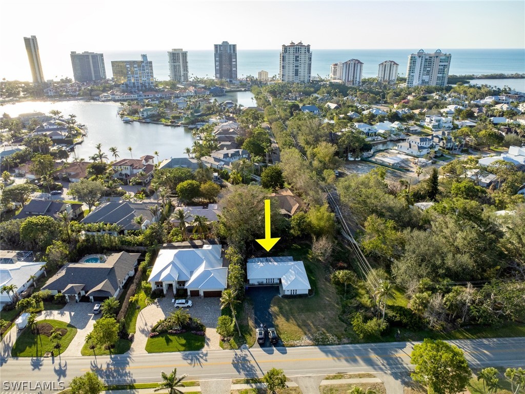 4851 Crayton Road Naples FL 34103 223008938 image1