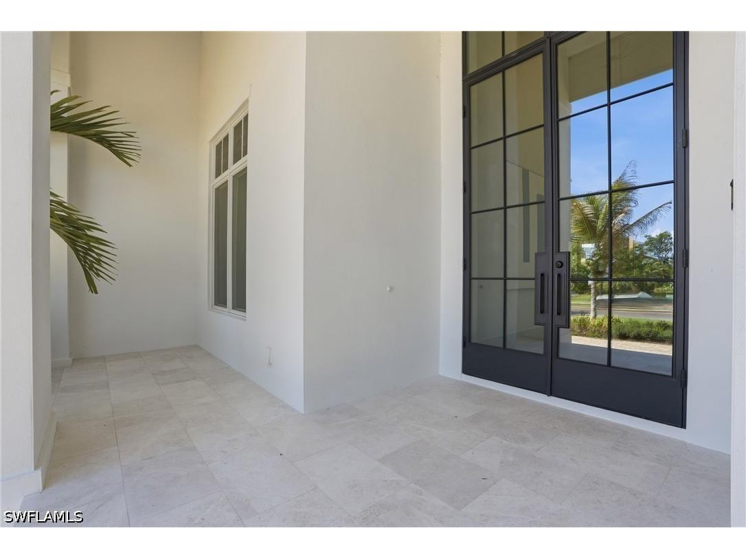 4851 Crayton Road Naples FL 34103 225083050 image3