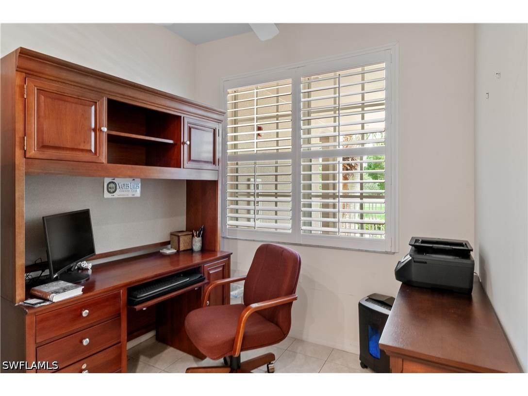 4853 Hampshire Court #105 Naples FL 34112 226023161 image16