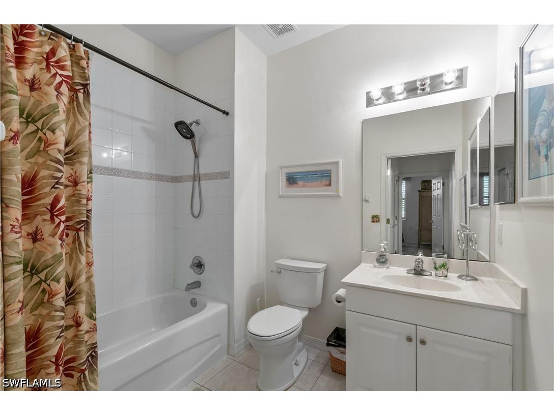 4853 Hampshire Court #105 Naples FL 34112 226023161 image25
