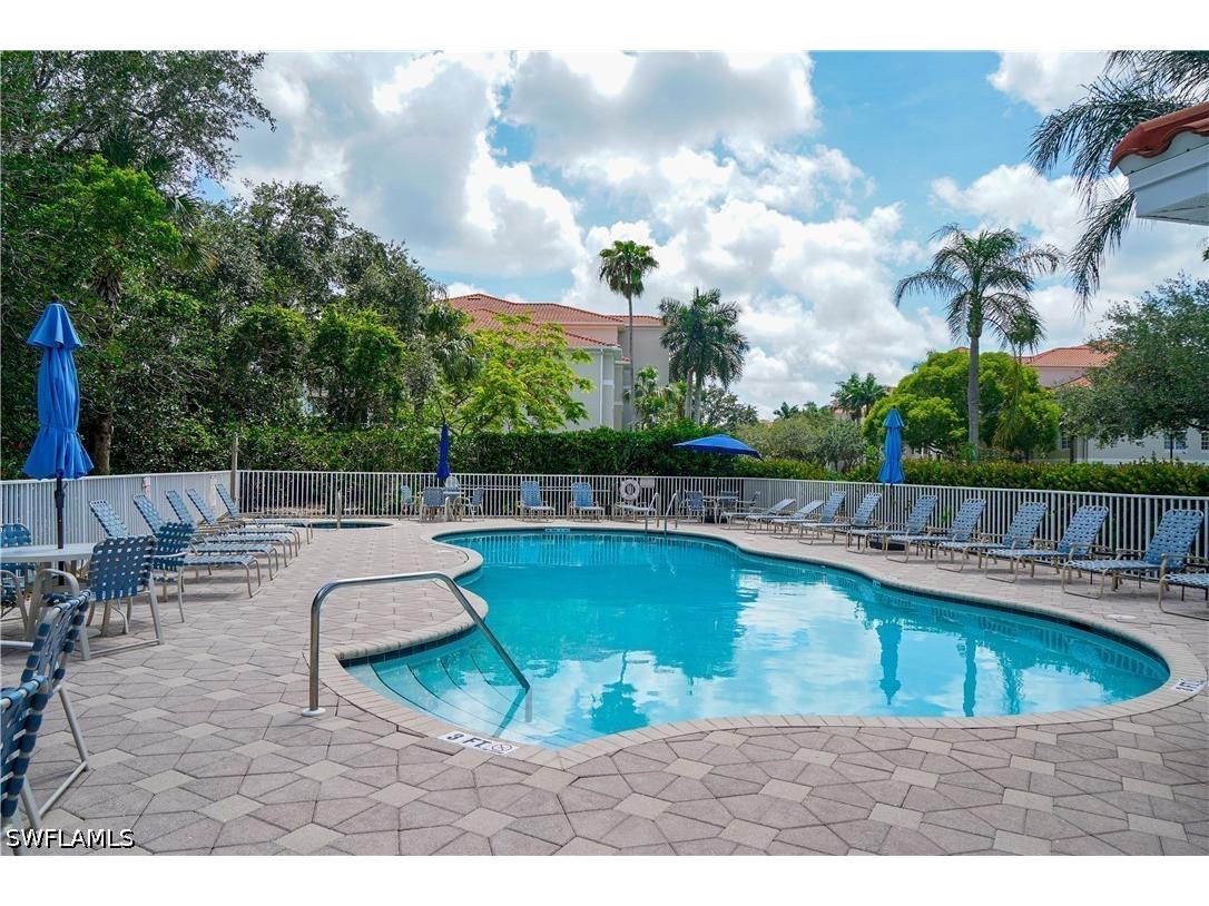 4853 Hampshire Court #105 Naples FL 34112 226023161 image40