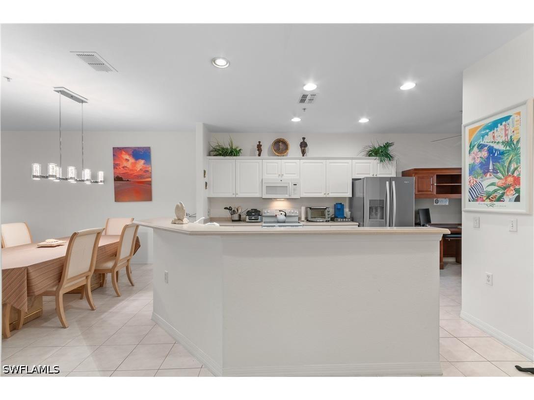 4853 Hampshire Court #105 Naples FL 34112 226023161 image9