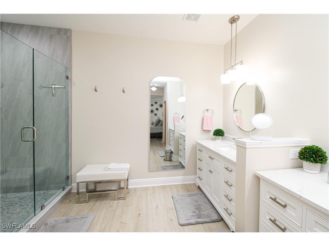 4853 Hampshire Court #107 Naples FL 34112 225071879 image33