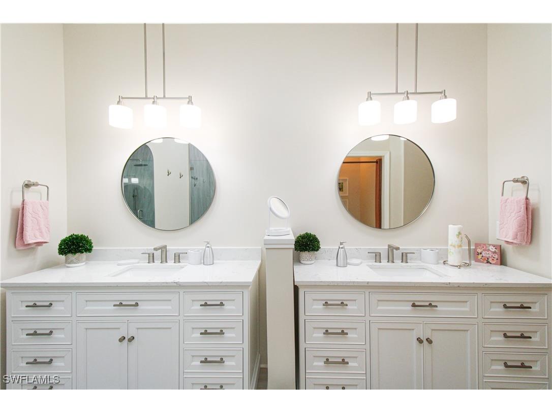 4853 Hampshire Court #107 Naples FL 34112 225071879 image34