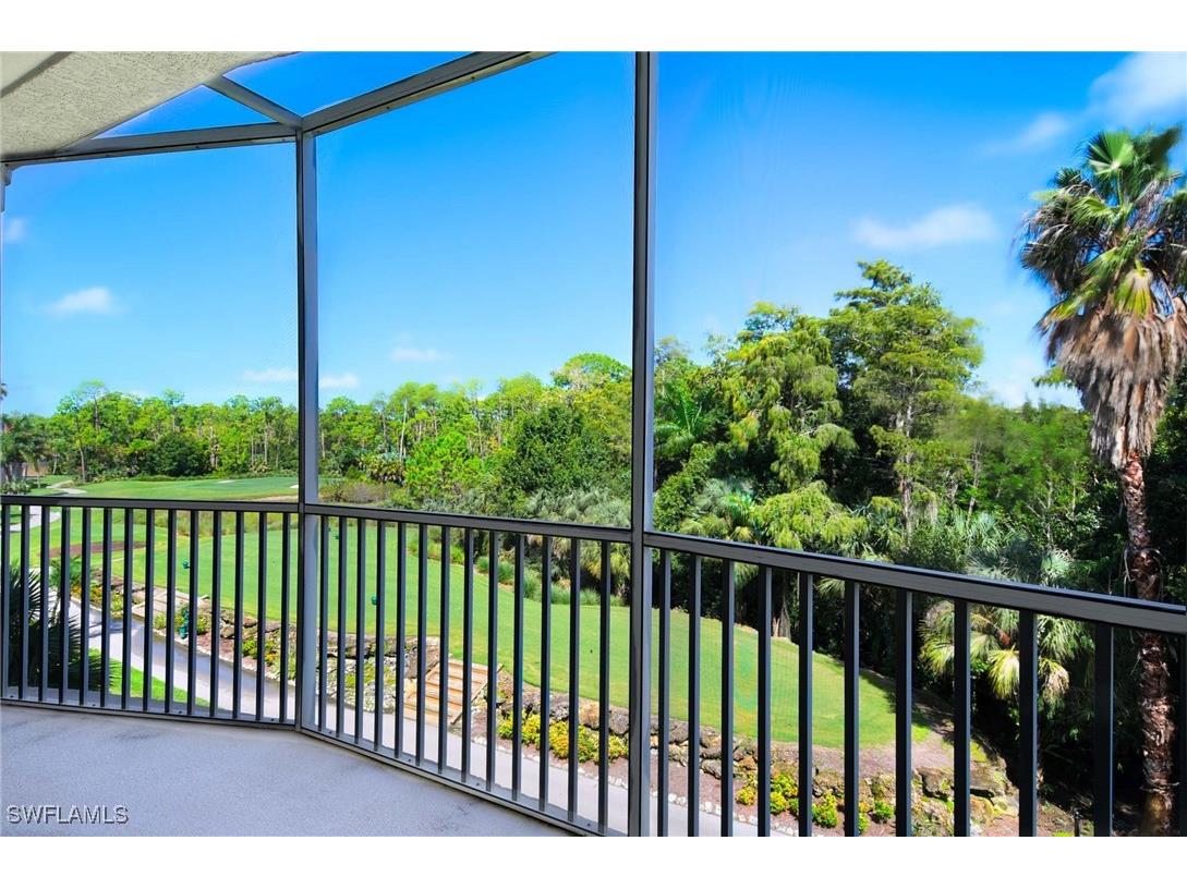 4853 Hampshire Court #205 Naples FL 34112 224074134 image1