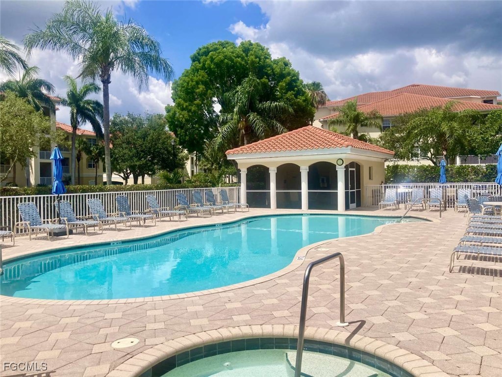 4853 Hampshire Court #303 Naples FL 34112 2025008665 image17