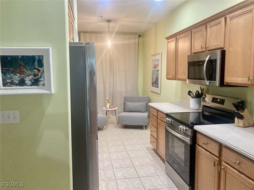 4853 Hampshire Court #303 Naples FL 34112 2025008665 image8