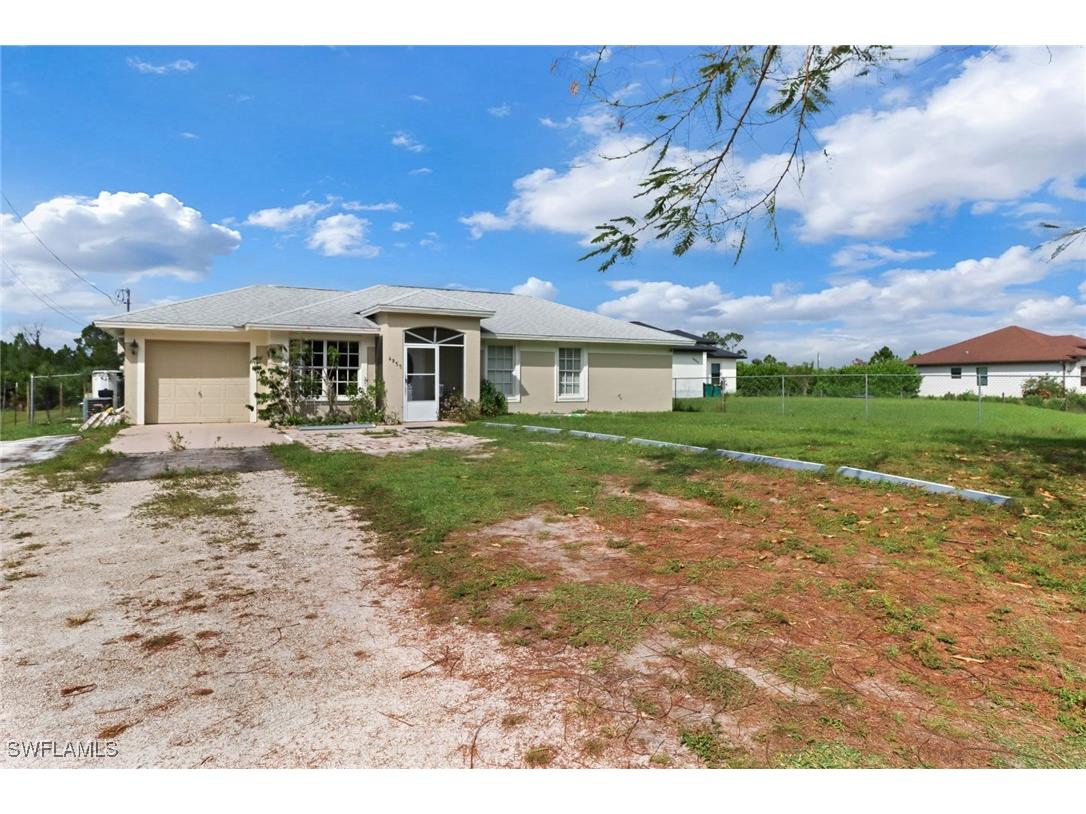 4855 16th Street NE Naples FL 34120 224087082 image1