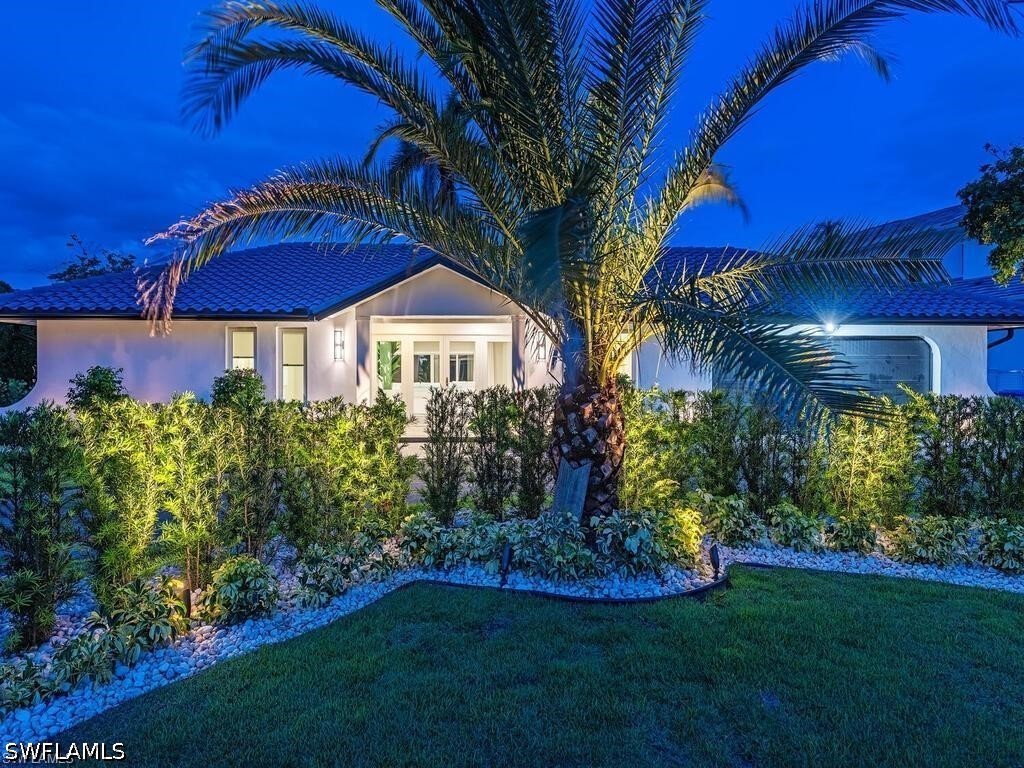 4856 Crayton Road Naples FL 34103 226023342 image1