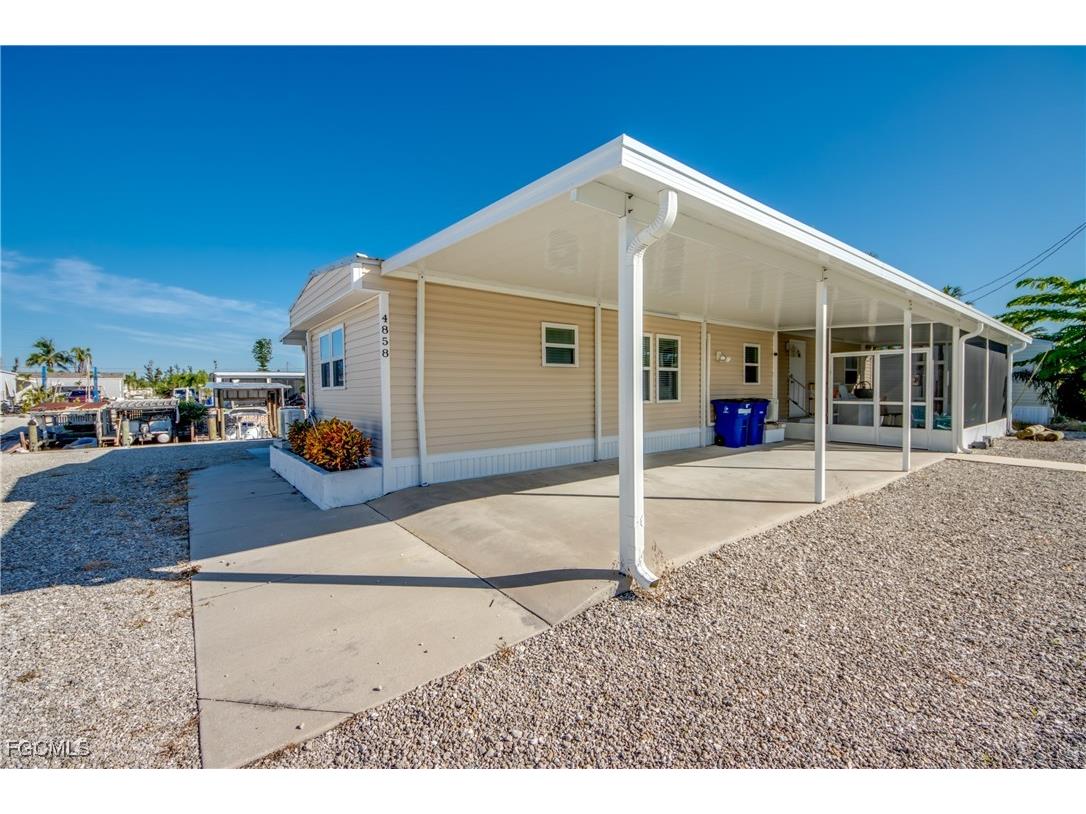 4858 Sandpiper Drive Saint James City FL 33956 2025008704 image1