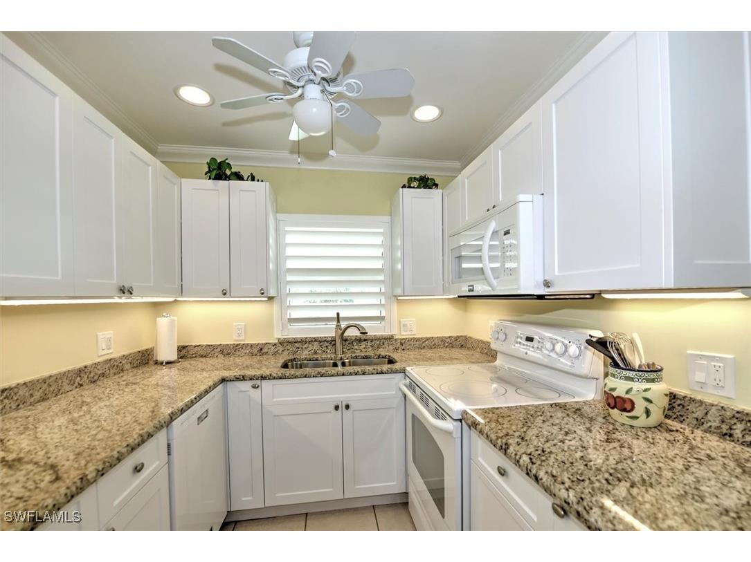 486 Broad Avenue S #H486 Naples FL 34102 225003513 image1