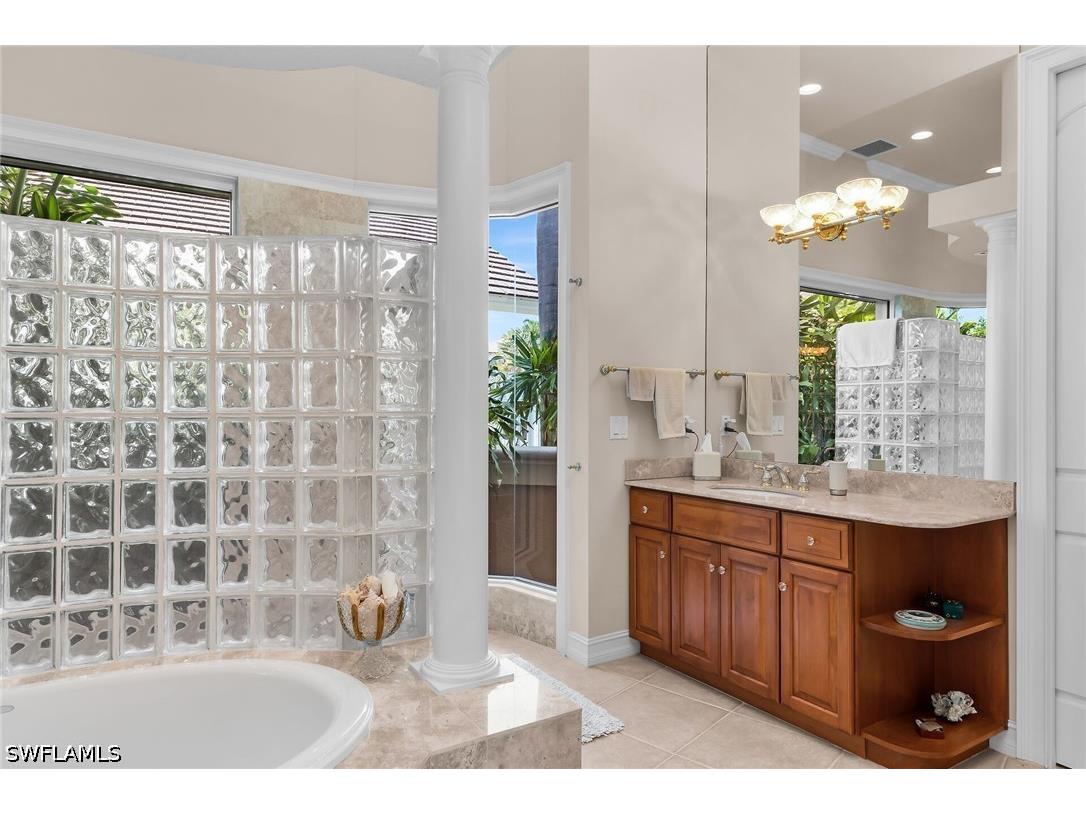 486 Clifton Court Marco Island FL 34145 226023103 image18