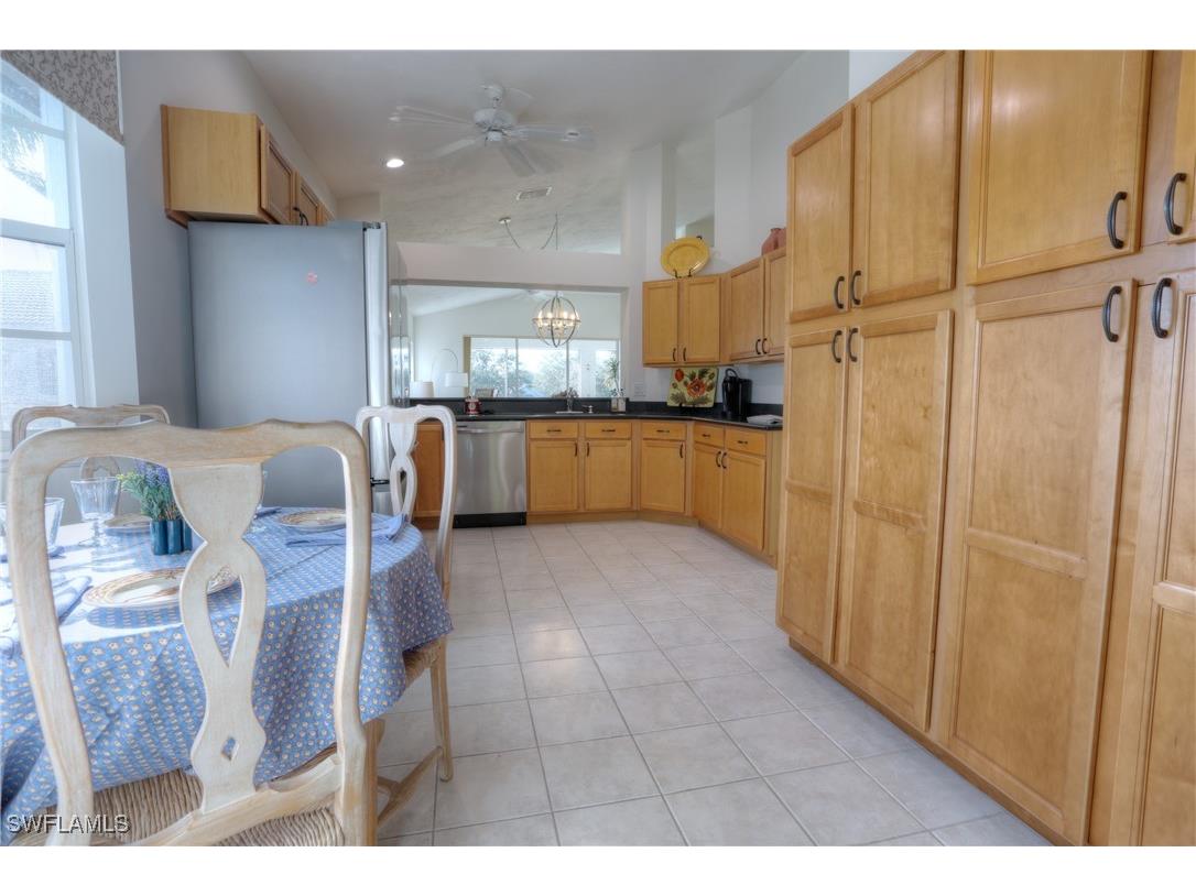 486 Edgemere Way E #2 Naples FL 34105 225069890 image14