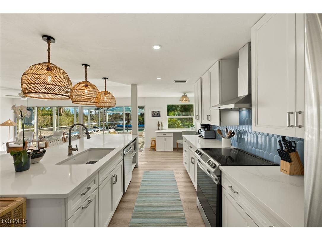 486 Lake Murex Circle Sanibel FL 33957 2025017478 image12