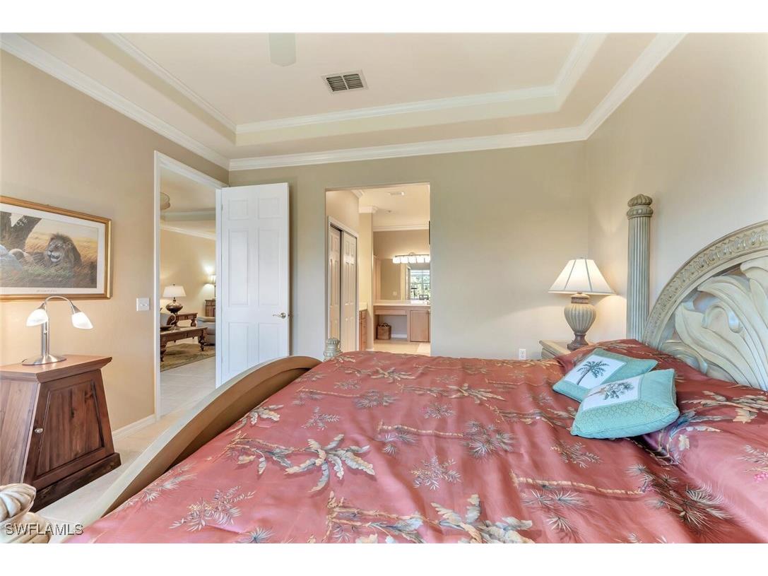 4863 Hampshire Court #305 Naples FL 34112 225074150 image22