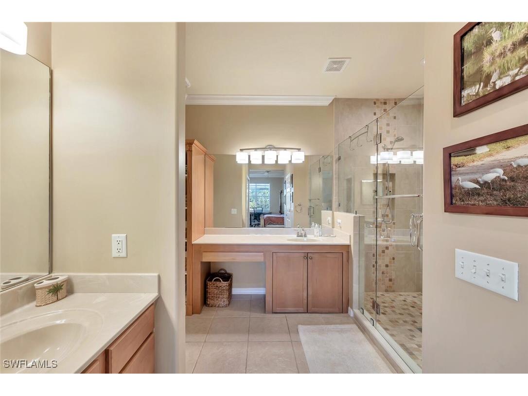 4863 Hampshire Court #305 Naples FL 34112 225074150 image23