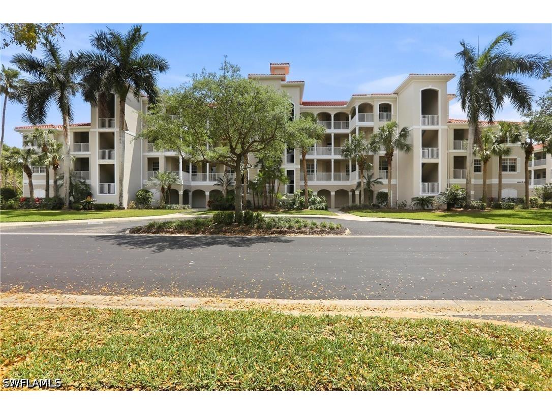 4864 Hampshire Court #105 Naples FL 34112 226015924 image3