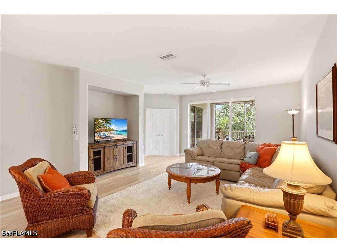 4864 Hampshire Court #105 Naples FL 34112 226015924 image8