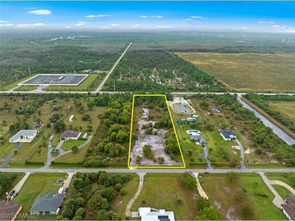 4865 8th Street NE Naples FL 34120 224015952 image1