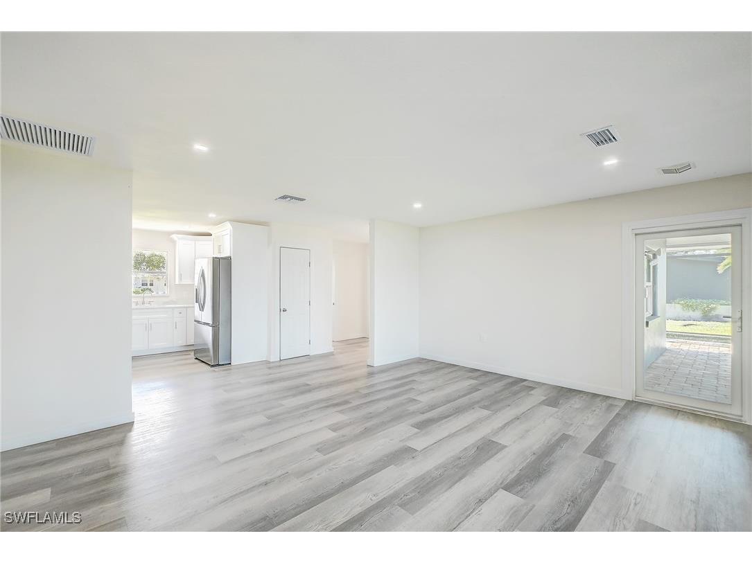 4867 E Riverside Drive Fort Myers FL 33905 225084481 image13