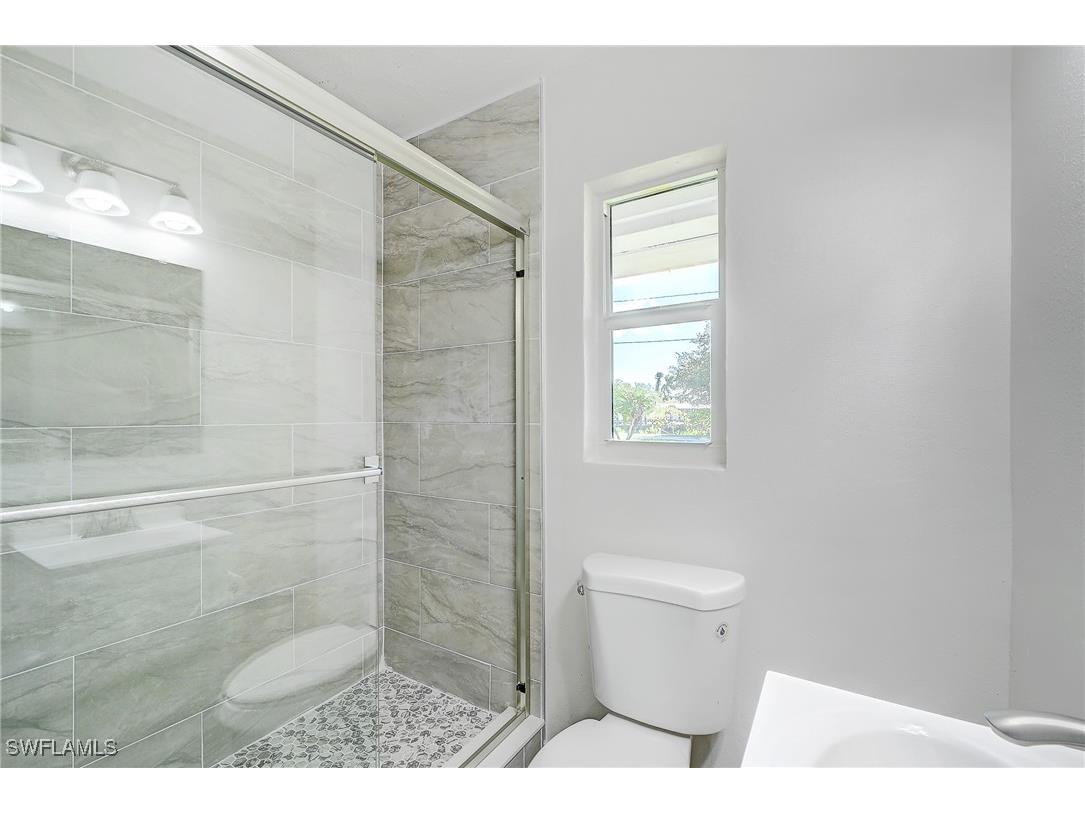 4867 E Riverside Drive Fort Myers FL 33905 225084481 image23