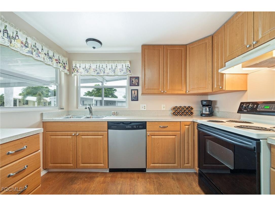 487 Jacklin Lane North Fort Myers FL 33903 2025011814 image16