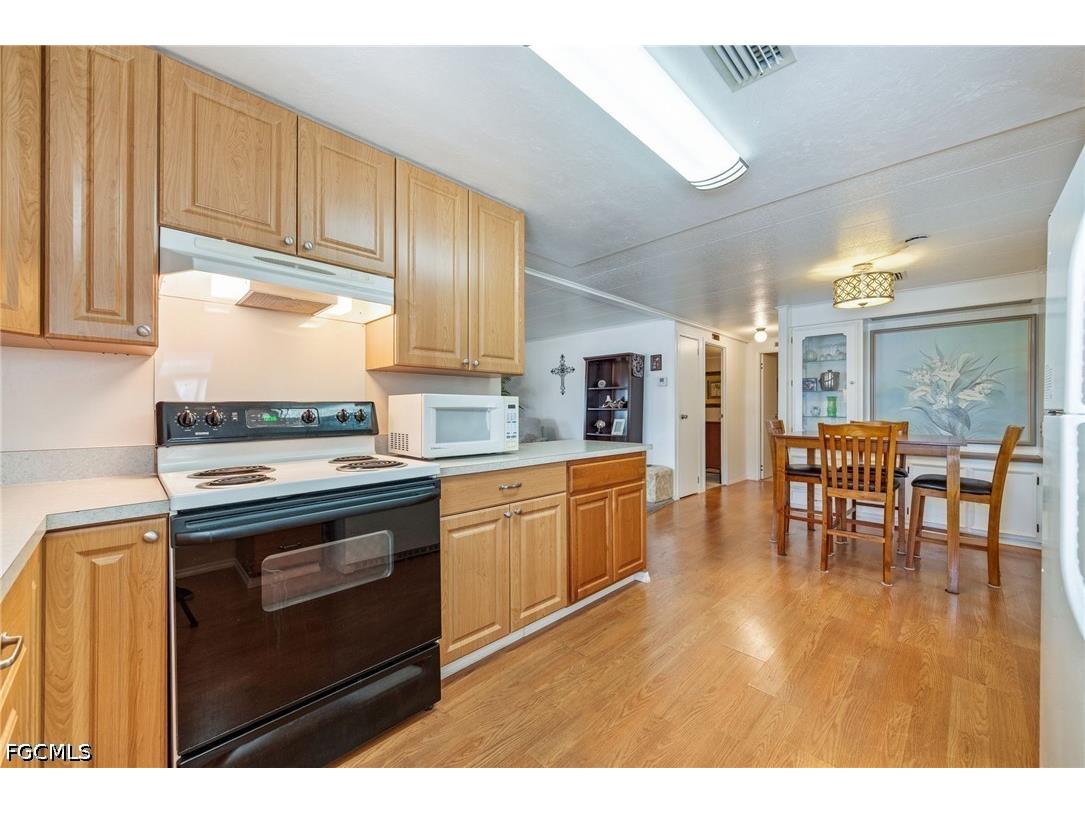487 Jacklin Lane North Fort Myers FL 33903 2026028355 image15
