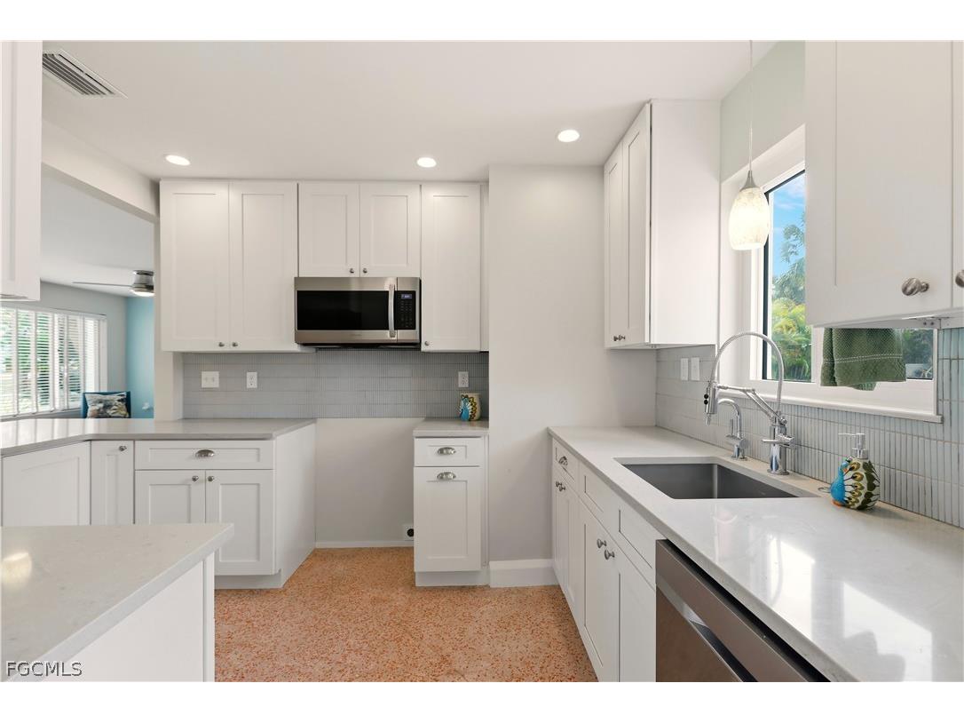 4870 Coquina Road SW Fort Myers Beach FL 33931 2026006883 image15