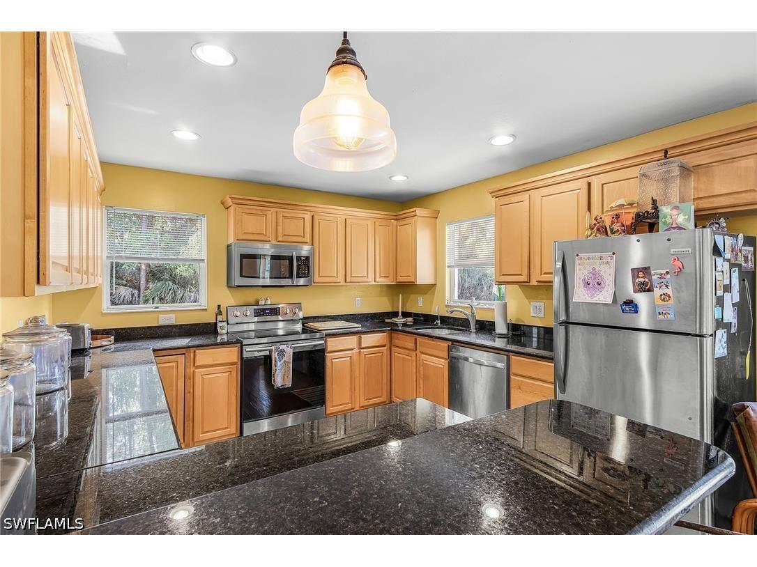 4870 Hawthorn Woods Way Naples FL 34116 226015413 image13