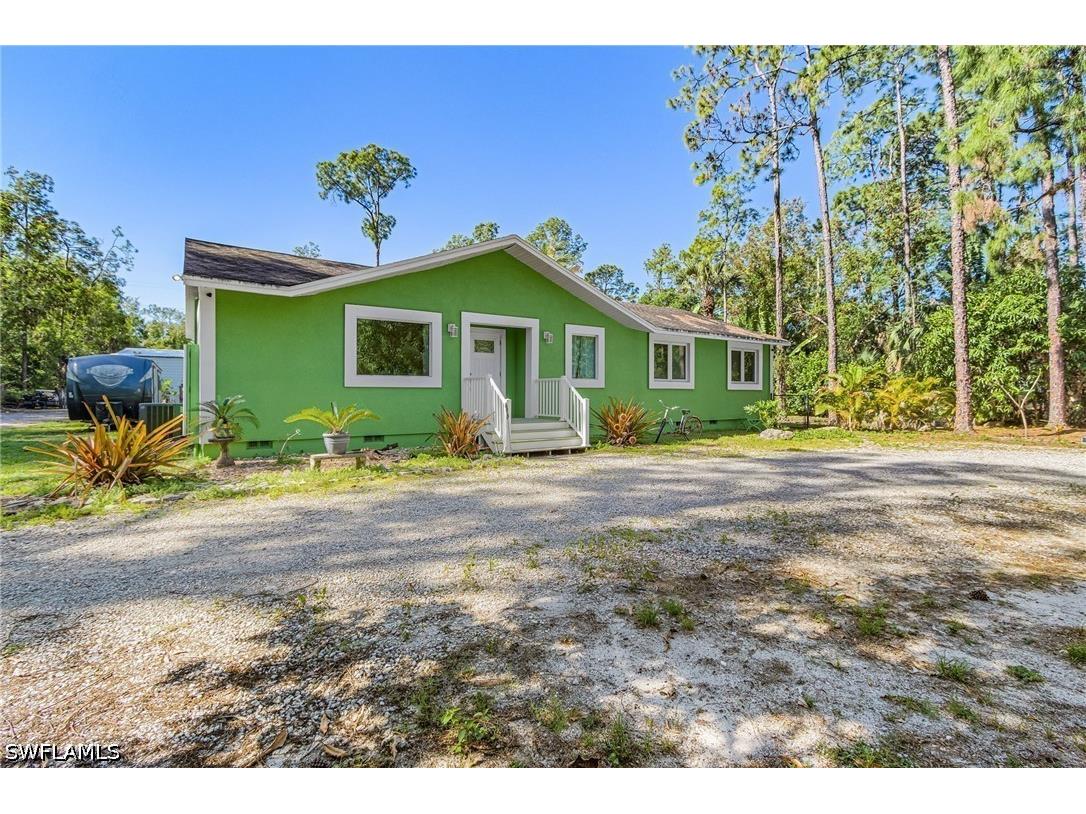 4870 Hawthorn Woods Way Naples FL 34116 226015413 image2