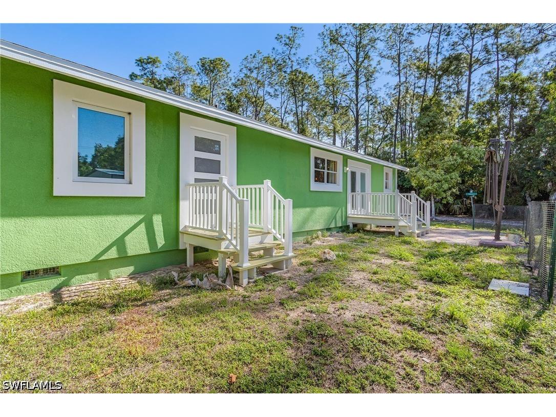 4870 Hawthorn Woods Way Naples FL 34116 226015413 image4