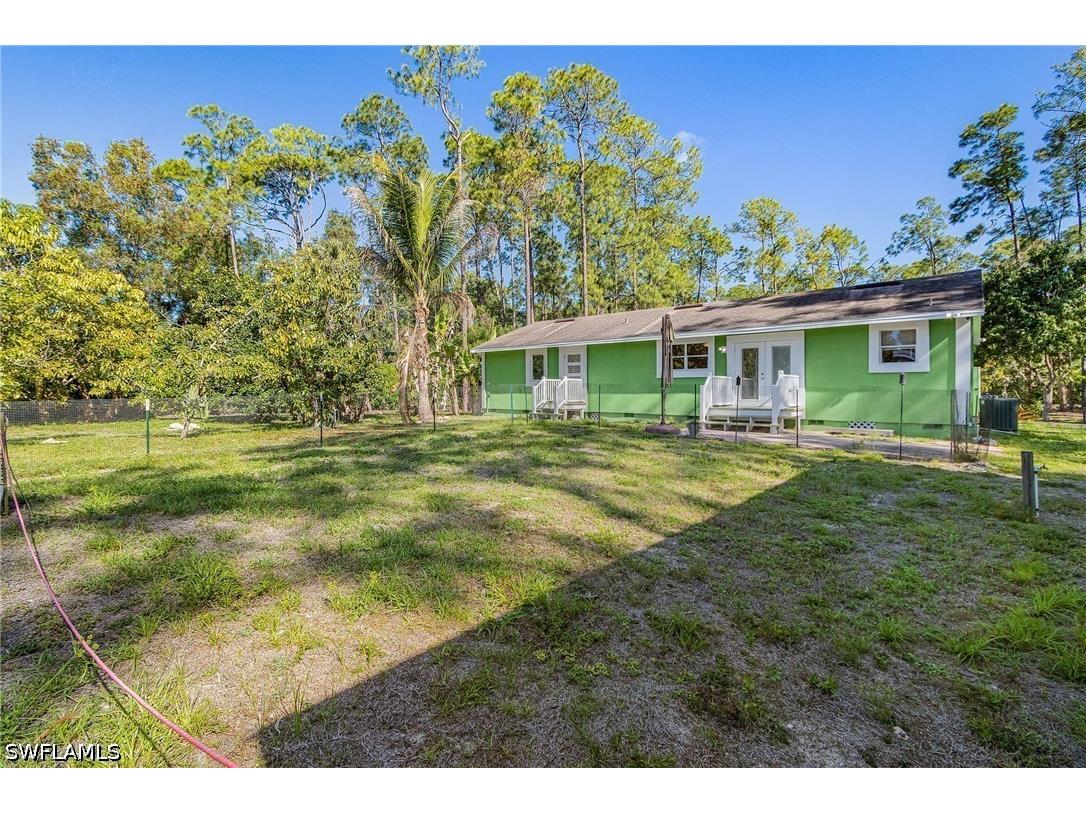 4870 Hawthorn Woods Way Naples FL 34116 226015413 image5