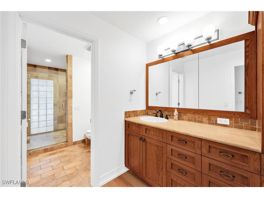 4870 Whispering Pine Way Naples FL 34103 225084801 image17