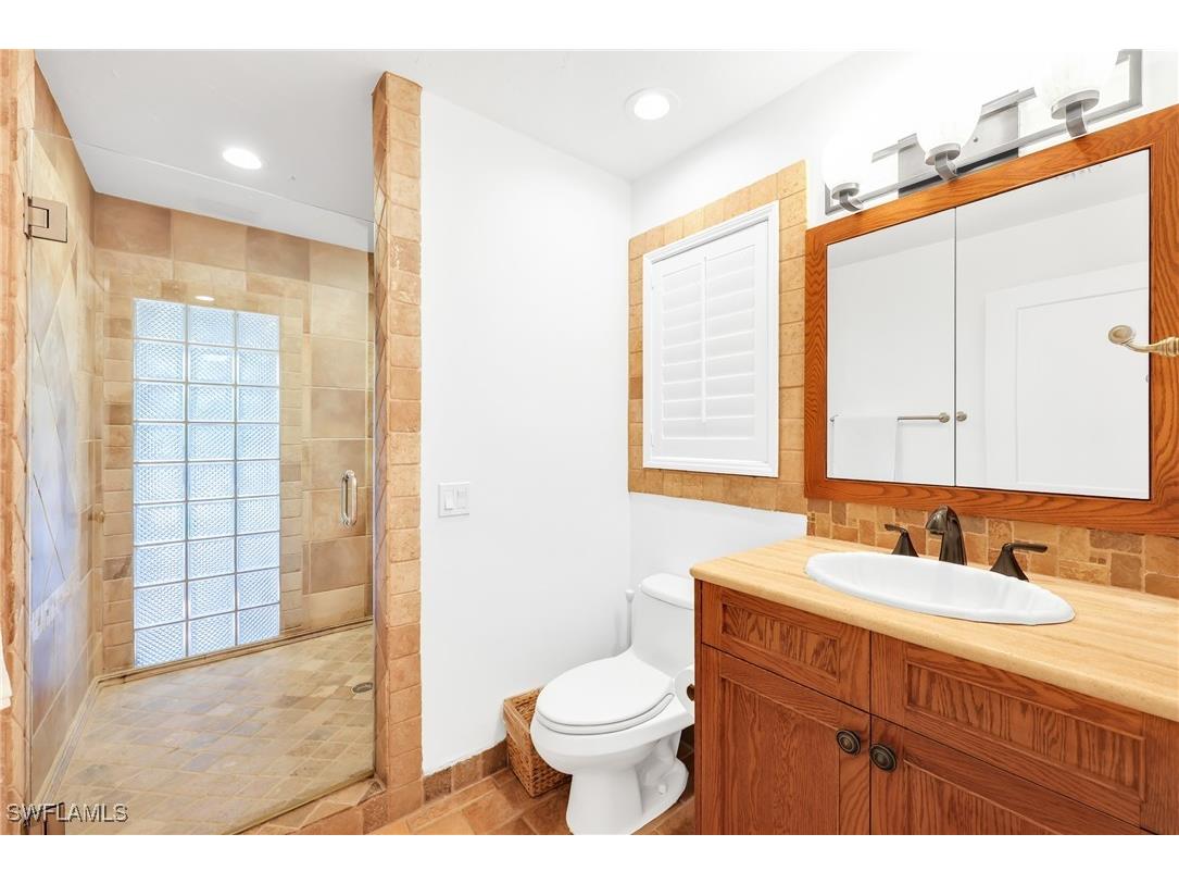 4870 Whispering Pine Way Naples FL 34103 225084801 image18