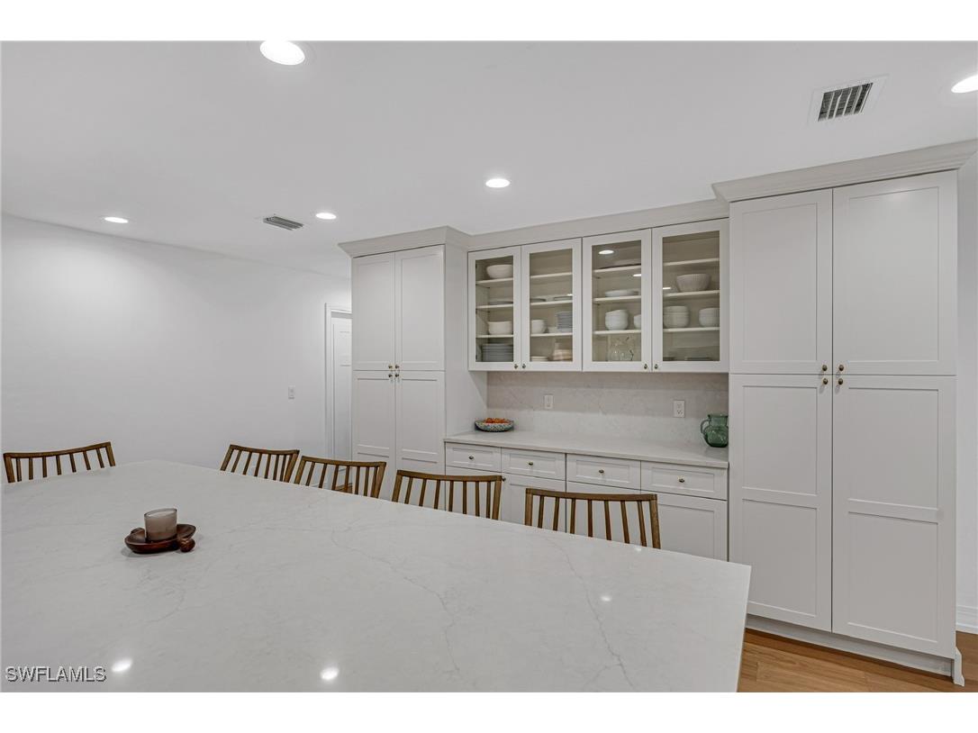 4870 Whispering Pine Way Naples FL 34103 225084801 image6