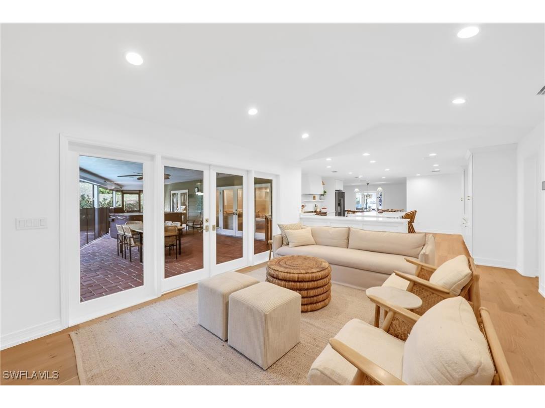 4870 Whispering Pine Way Naples FL 34103 225084801 image9