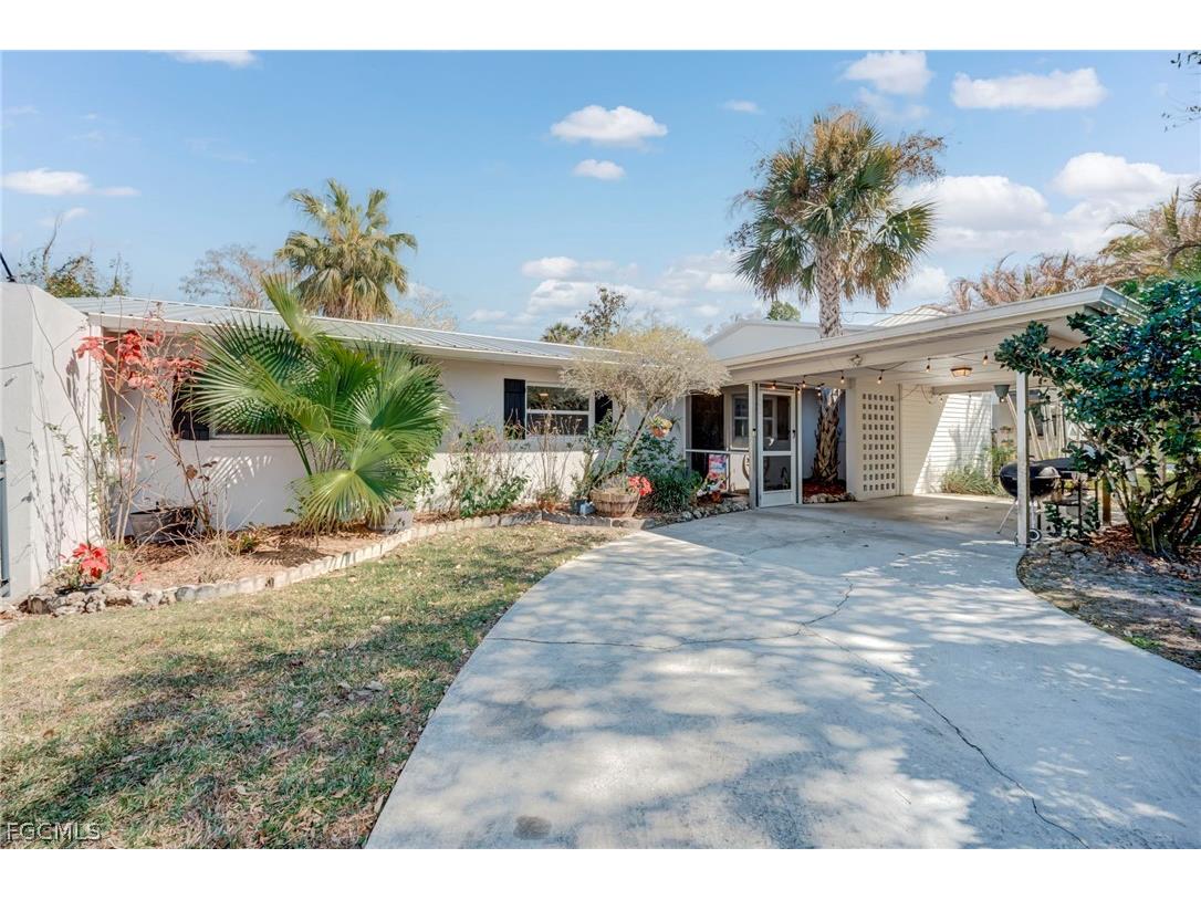 4871 Shady River Lane Fort Myers FL 33905 2026010431 image1