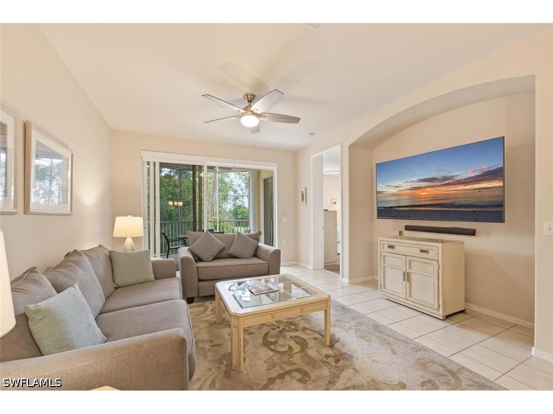 4873 Hampshire Court #104 Naples FL 34112 226016064 image1